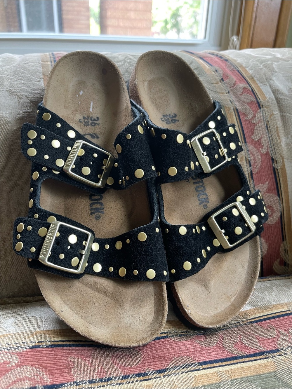 Birkenstock Arizona Rivet Suede Leather. Size 5-5.5 Women N21-13